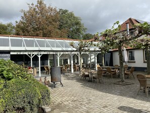Dining - Spacious Holiday Home in Bergeijk With Garden (Bergeijk)
