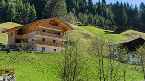 Exterior - Serene Holiday Home in Auffach With Terrace (Wildschoenau)