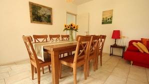 House | Tempat makan
