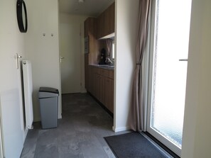 2 bedrooms, individually furnished, bed sheets