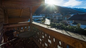 Unclassified image, 2 of 20, button - Modern Apartment in Bramberg With National Park Summer Card (Bramberg am Wildkogel)
