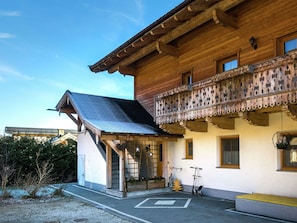Reception - Modern Apartment in Bramberg With National Park Summer Card (Bramberg am Wildkogel)