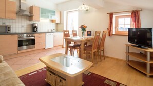 Unclassified image, 4 of 20, button - Modern Apartment in Bramberg With National Park Summer Card (Bramberg am Wildkogel)