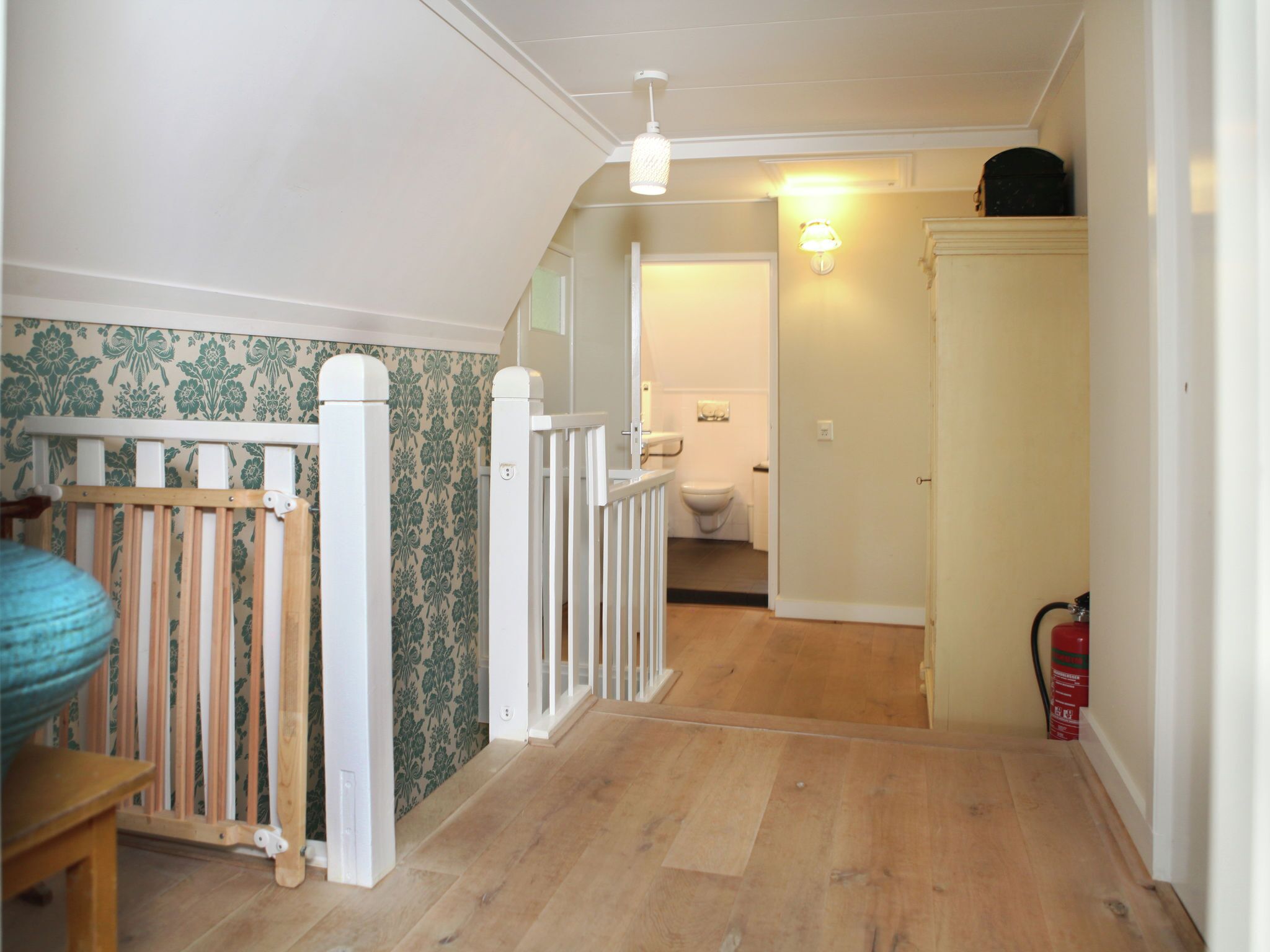 4 slaapkamers, individueel gemeubileerd, beddengoed