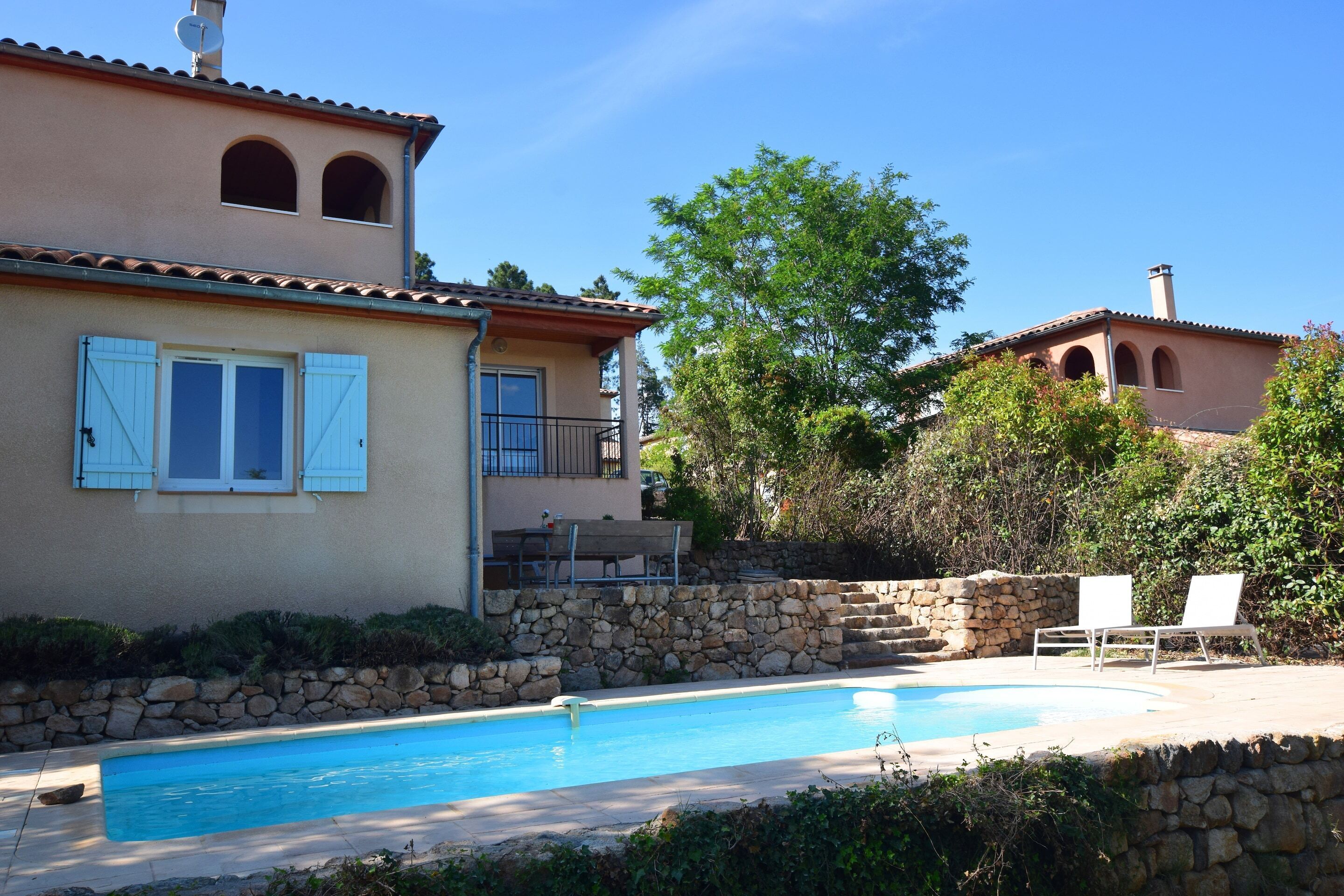 Villa | Exterior