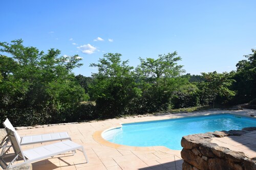 Hillside Villa With Pool, Joyeuse