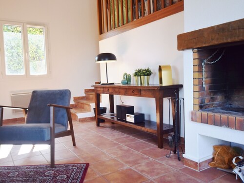 Hillside Villa With Pool, Joyeuse