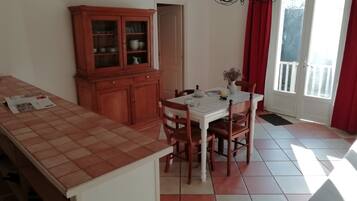Apartemen | Tempat makan