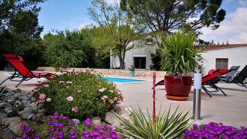 Villa | Pool | Indoor pool, outdoor pool