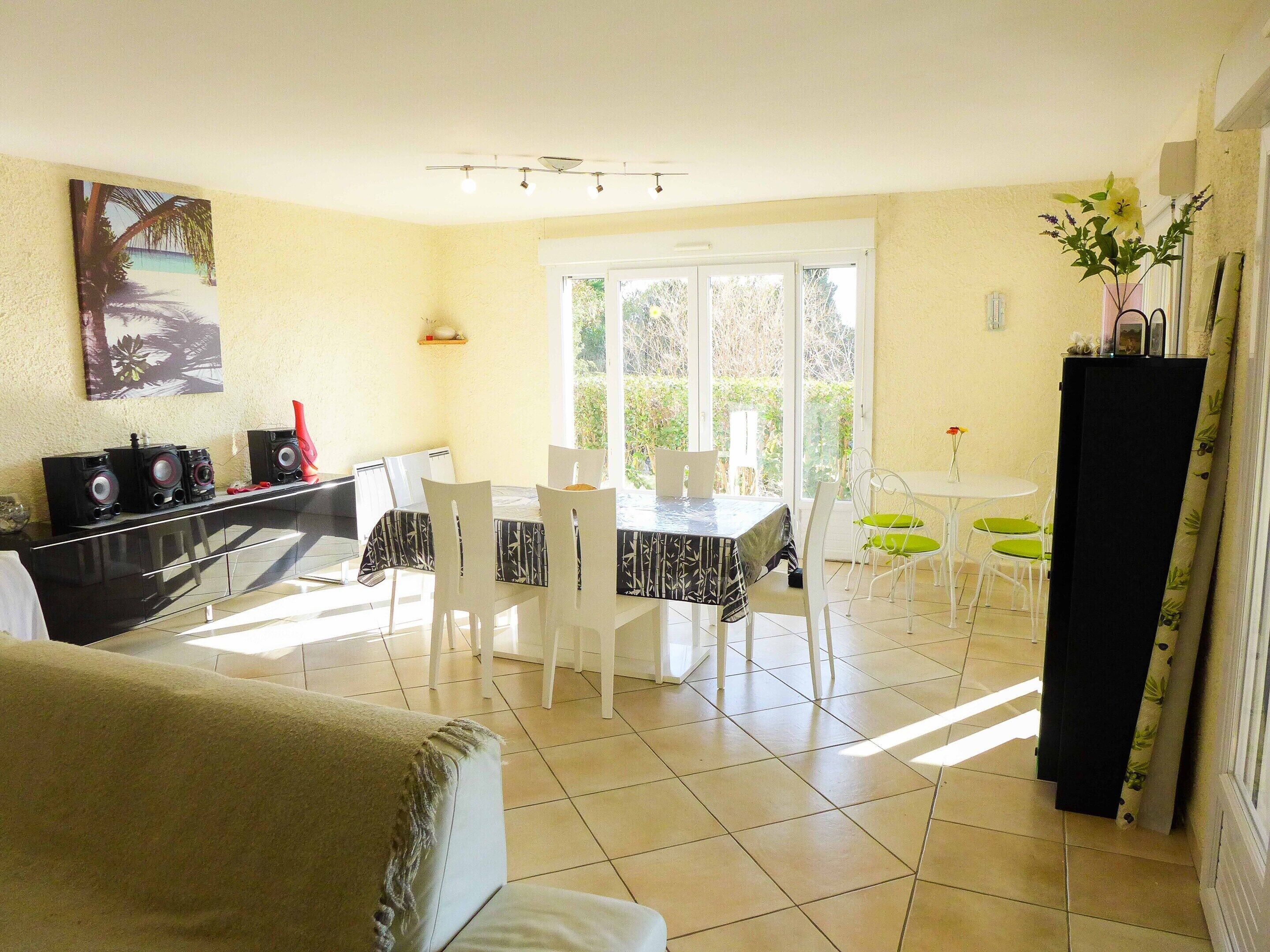 House | Dining