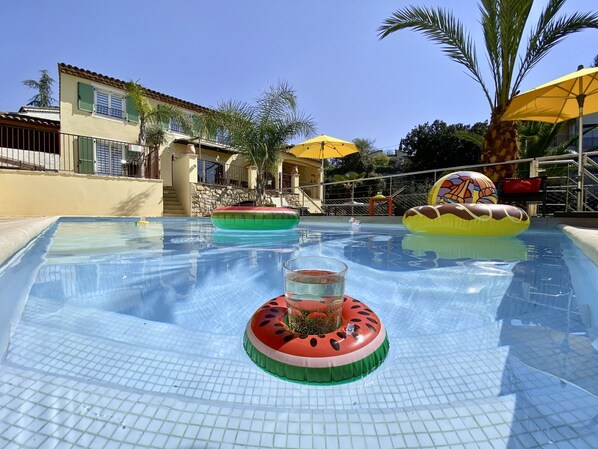 Outdoor pool - Villa at a Popular Place in Vence With Private Pool (Vence)