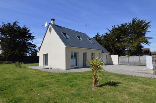 Denneville Coastal Escape With Garden