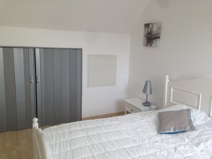 House - Denneville Coastal Escape With Garden (Port-Bail-sur-Mer)