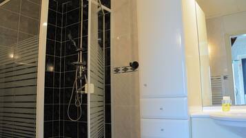 House | Bathroom | Shower