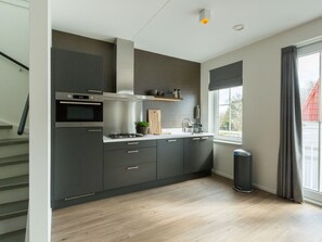 Private kitchen - Luxury Apartment in Koudekerke With Sauna (Koudekerke)