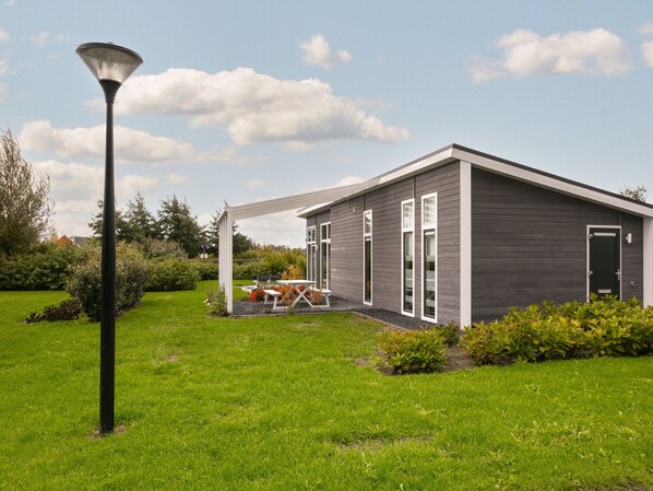 Exterior - House in Zeeland Near Oosterschelde (Wemeldinge)