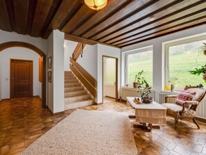 Apartment | Reception - Lush Apartment in Afritz am See near Ski Area (Treffen)