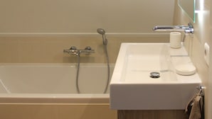 Villa | Badezimmer