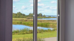 Unclassified image, 5 of 20, button - Luxury Villa with Sauna & Hot Tub at Lake (Delfstrahuizen)