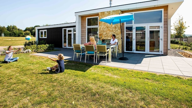 Exterior - Luxe Chalet, Sauna & Spa Tub Near Valkenburg (Schin op Geul)