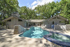 Pool - Sunset Rentals | Gloucester 19 (Hilton Head Island)