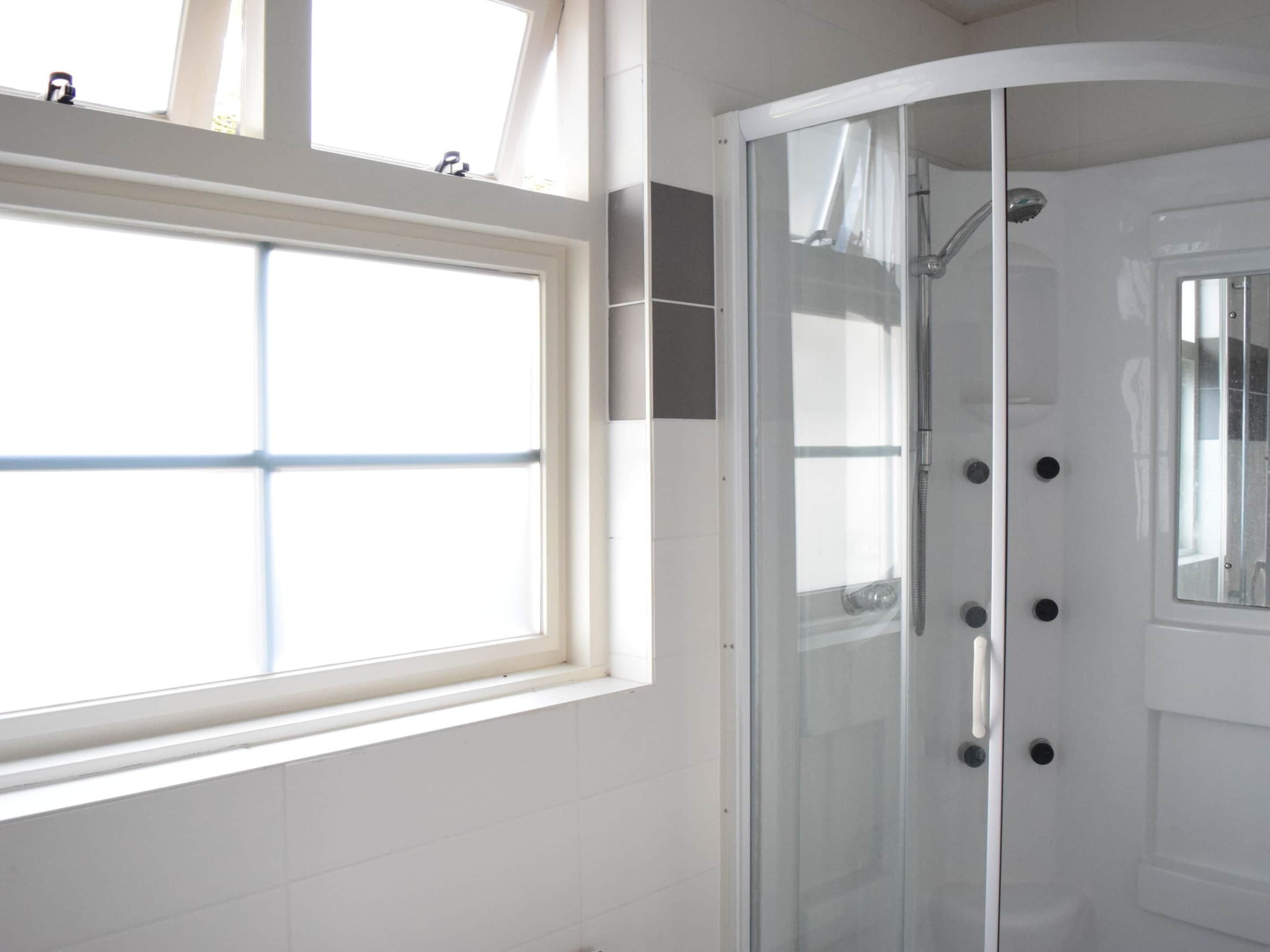 House | Bathroom