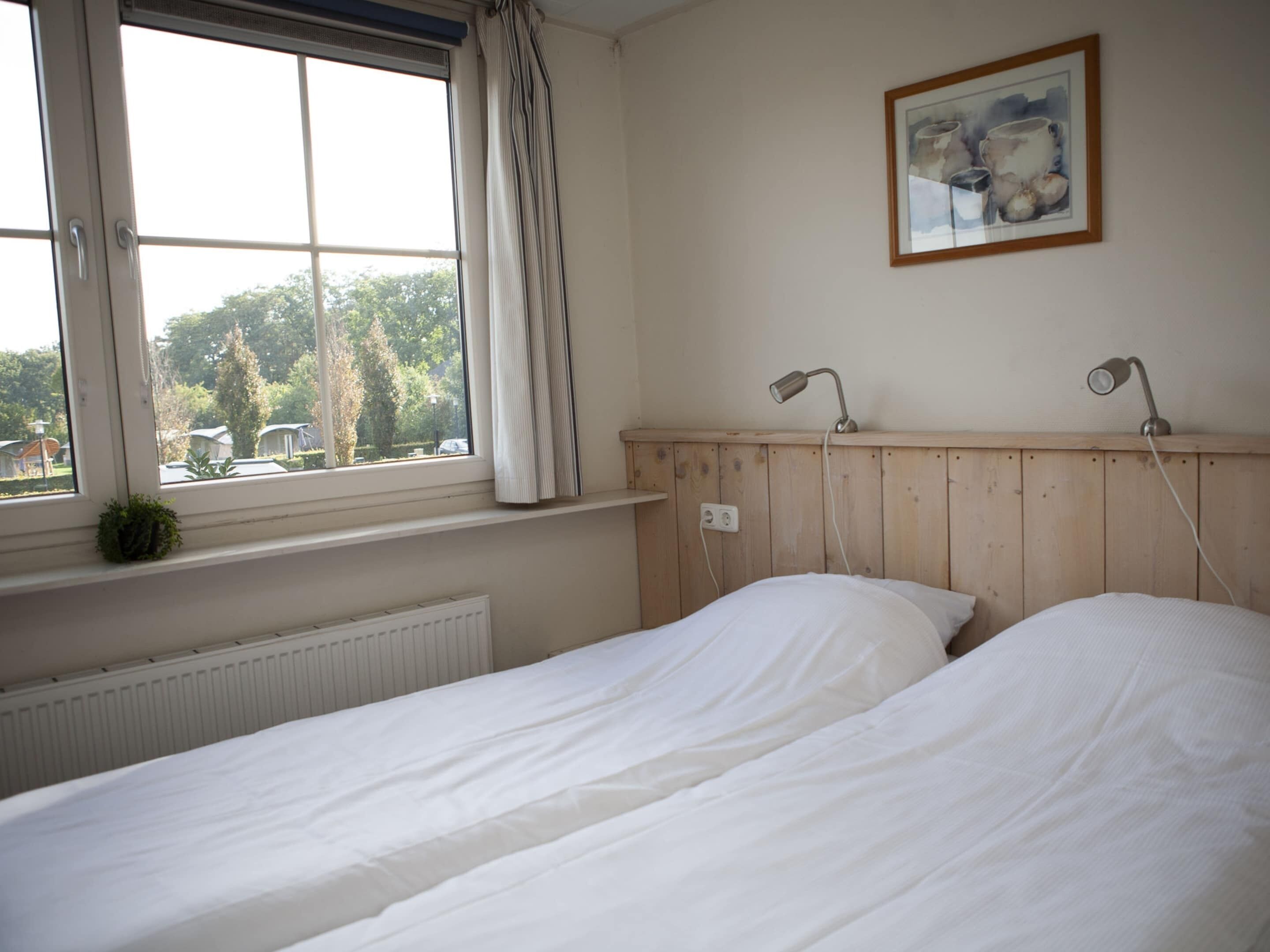 6 bedrooms, individually furnished