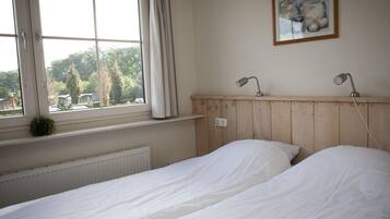 6 bedrooms, individually furnished