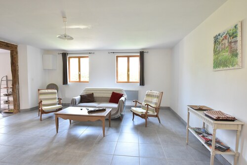 Cottage in Le Bourg-dun Near the Sea
