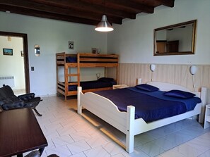 Casa | 3 habitaciones y muebles diferentes 