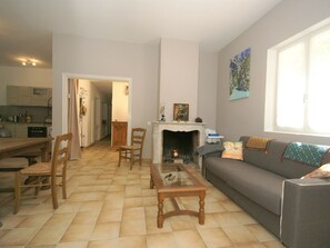 Villa | Wohnzimmer | Kamin