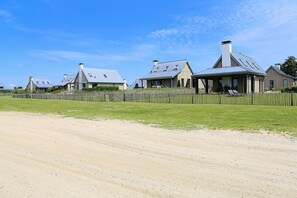 Rumah | Pemandangan dari properti