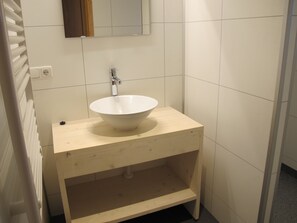 Bungalow | Bathroom
