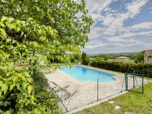Pool - Plush Holiday Home in Tourrettes With Private Swimming Pool (Tourrettes)