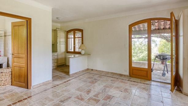 Unclassified image, 1 of 35, button - Plush Holiday Home in Tourrettes With Private Swimming Pool (Tourrettes)