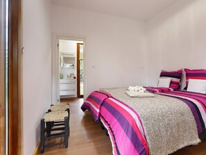 2 chambres, ameublement personnalisé, draps fournis