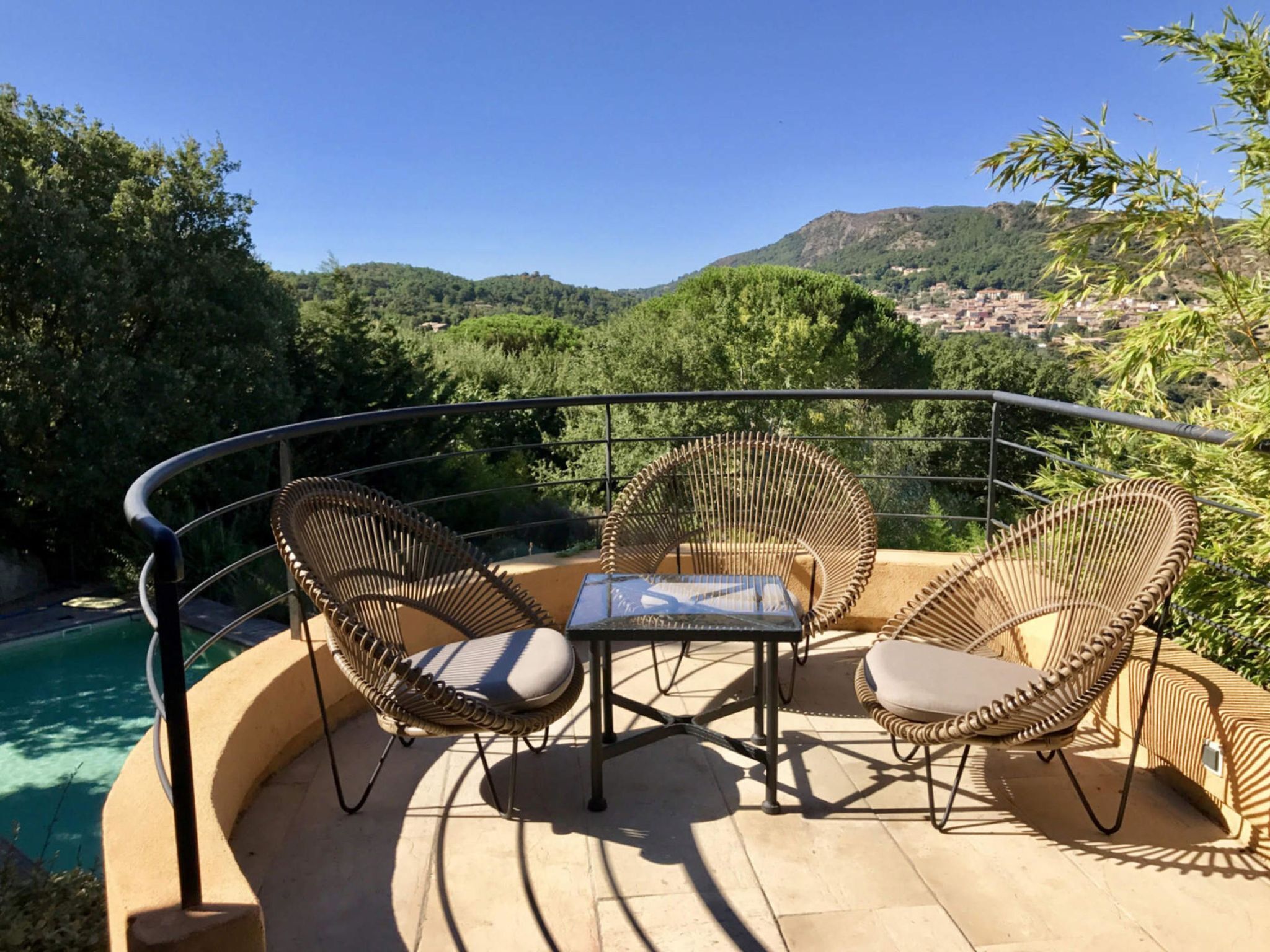 Villa | Balcony