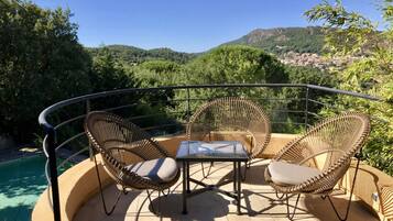 Villa | Balcony