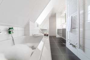 House | Bathroom