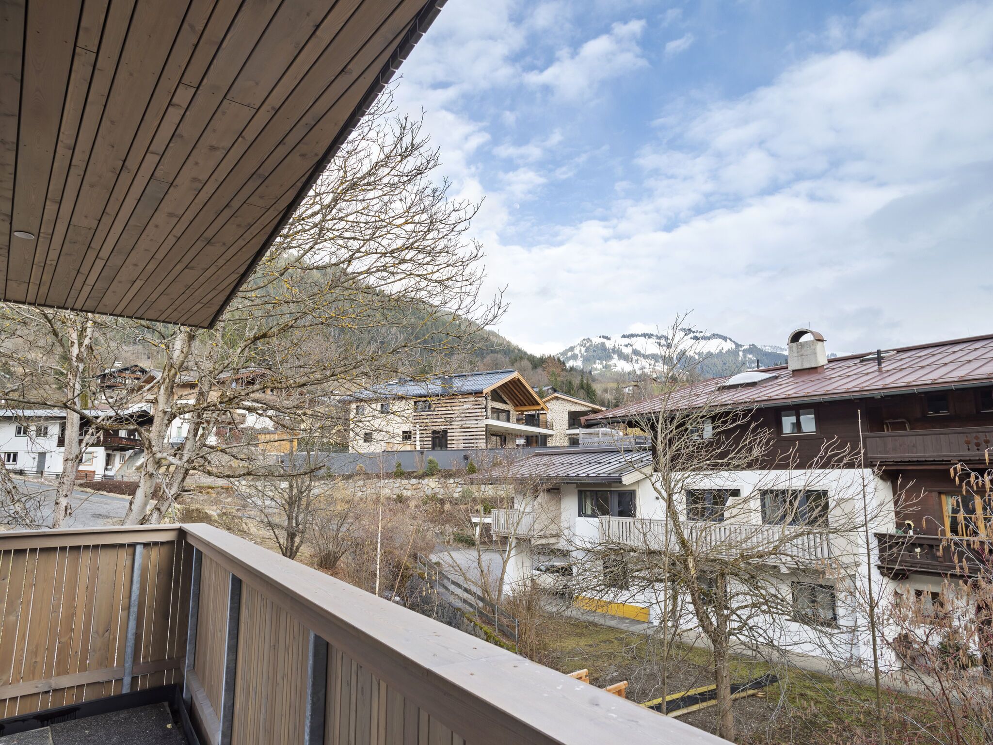 House | Balcony