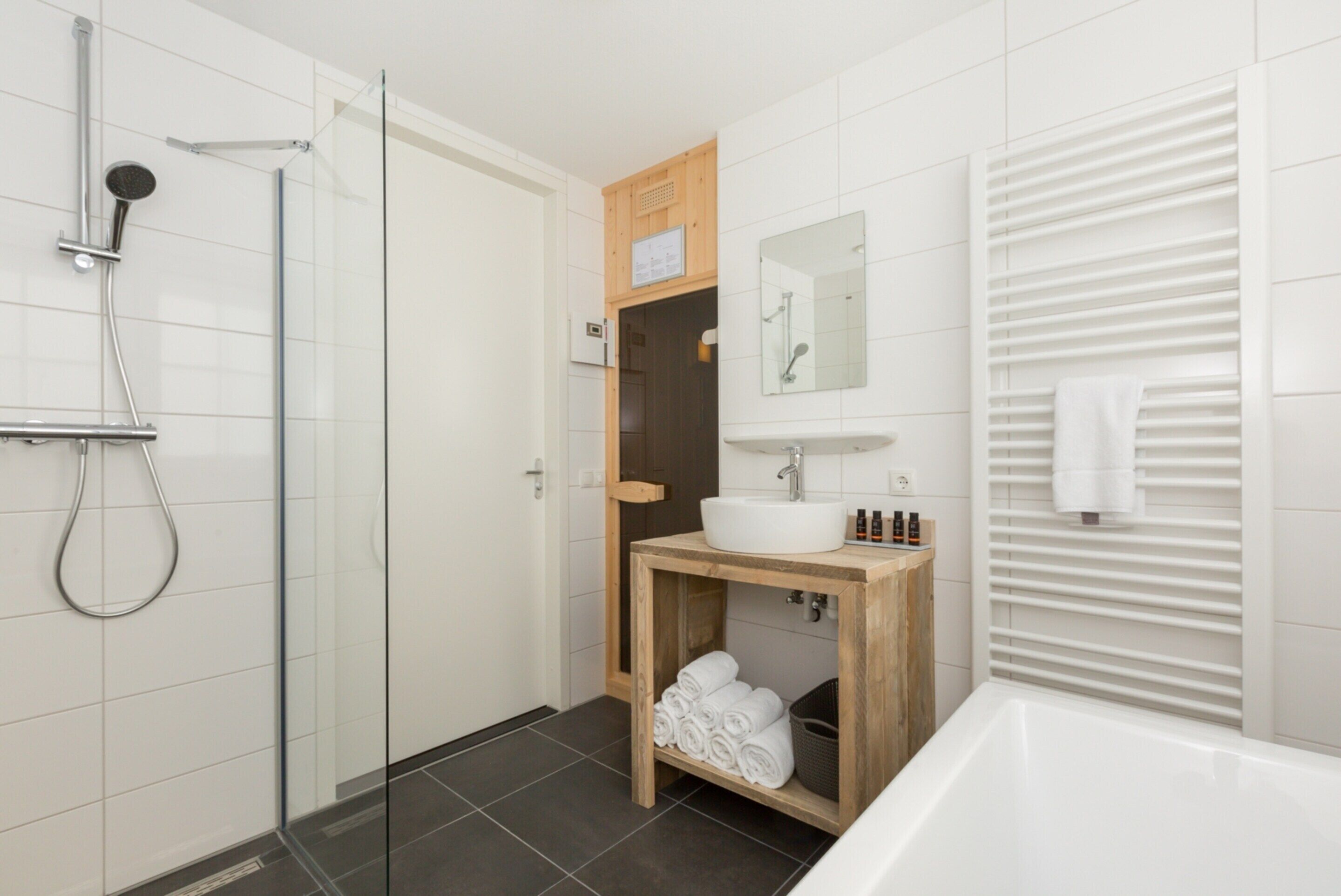 Apartment | Bathroom
