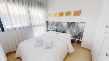2 bedrooms, free WiFi, bed sheets, wheelchair access
