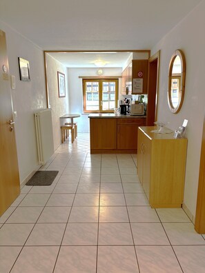 Apartment, 2 Bedrooms, Ground Floor | Living area