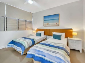 2 bedrooms, Internet, bed sheets - 1 Bright Point Apartment 2204, 146 Sooning St-BOM (Nelly Bay)