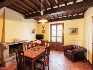 House | Dining - Belvilla by Oyo Gli Olivi (Cortona)