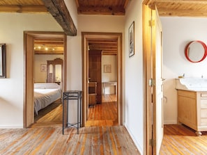 3 slaapkamers, individueel gemeubileerd, beddengoed