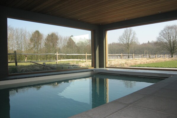 House | Pool
