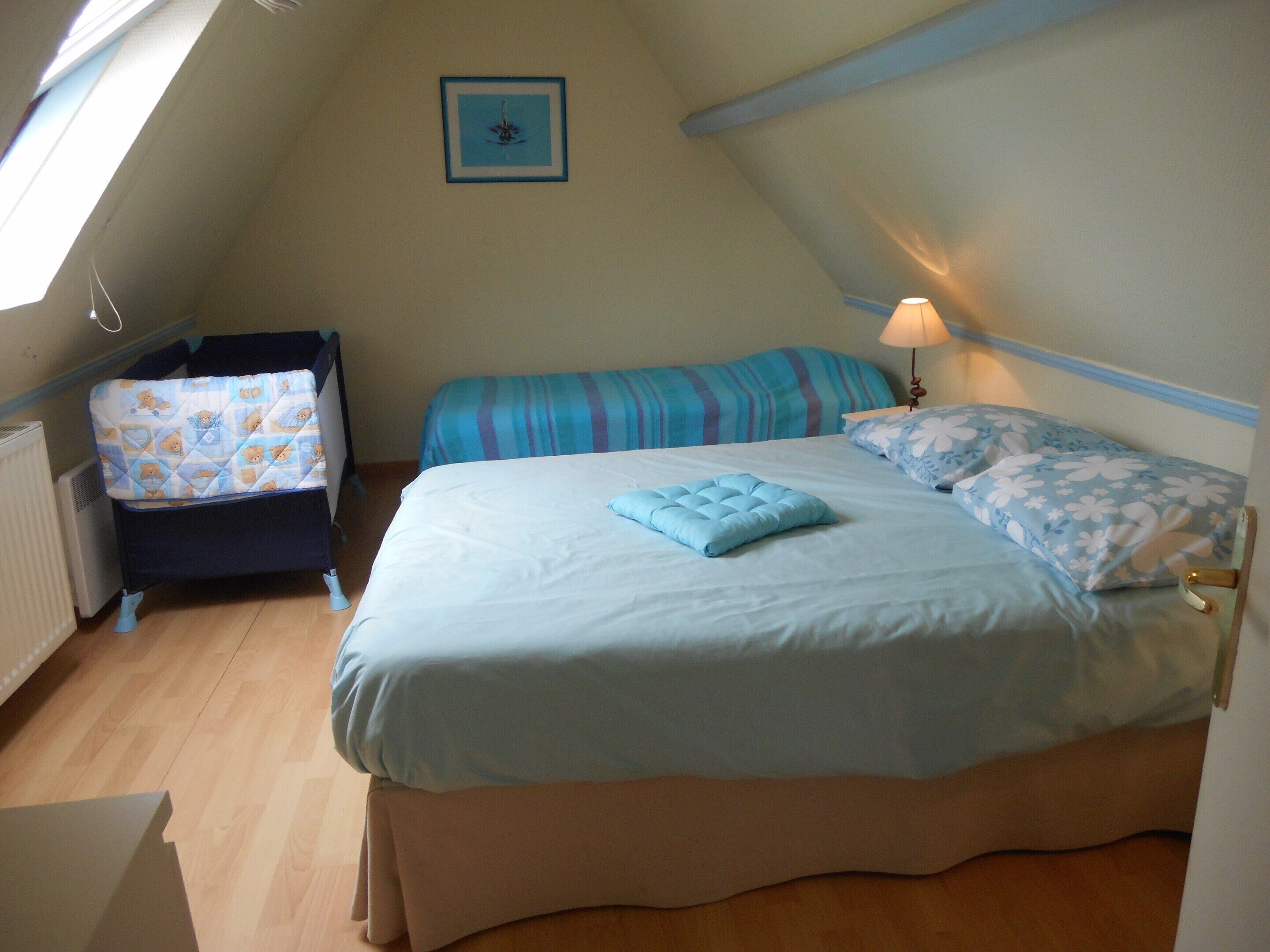 House | 2 bedrooms, individually furnished