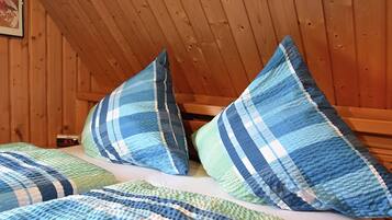 House | 1 bedroom, individually furnished, iron/ironing board