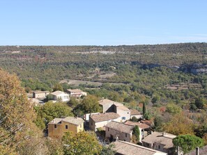 Exterior - Lush Holiday Home in Cereste With Private Swimming Pool (Cereste)